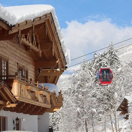 Feriendorf Joggler - Chalets Nahe Der Gondel 齐勒河谷采尔 外观 照片